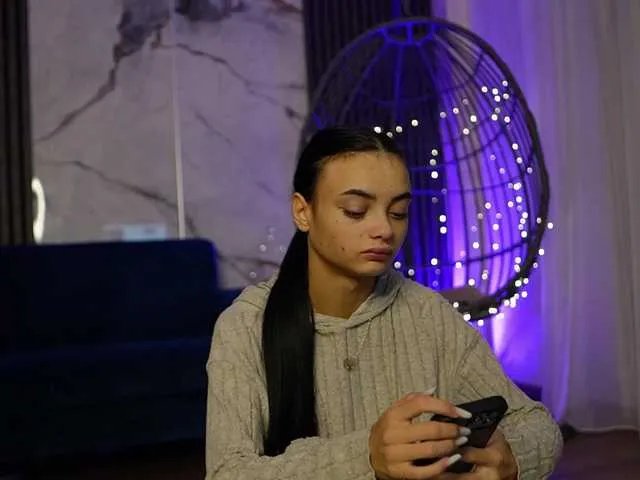 RachelRavee — Winter is here , but i can keep you warm with my HOT Shows  Ask Me About CHRISTMAS DEALS | 114776111  FAV LEVELS