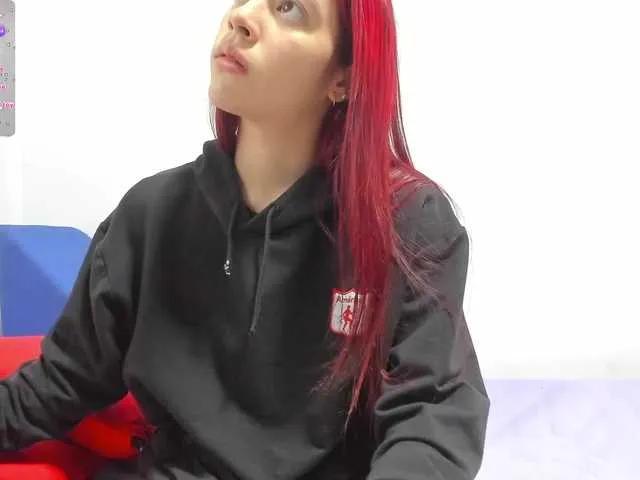 Freechat RedHeadSusy on BongaCams