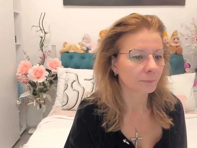 Freechat SalomeJade on BongaCams