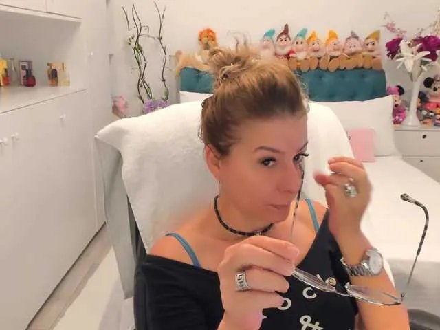 Freechat SalomeJade on BongaCams