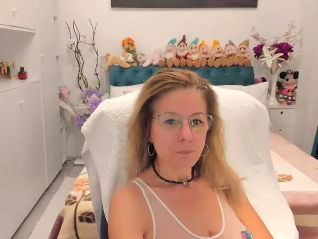 Freechat SalomeJade on BongaCams
