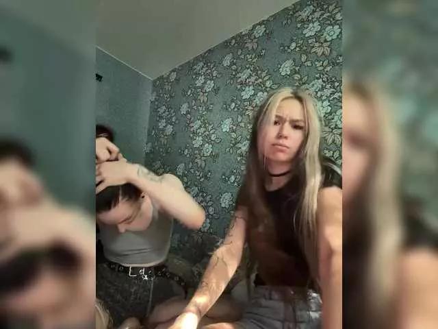serotoninnn1 on BongaCams 