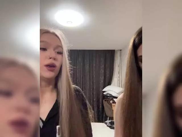 serotoninnn1 on BongaCams 