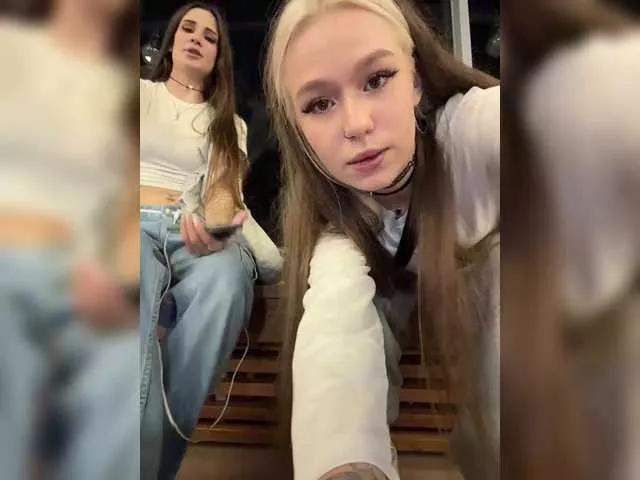 serotoninnn1 on BongaCams 