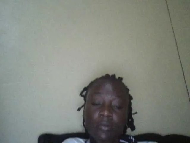 sexykitty4 on BongaCams