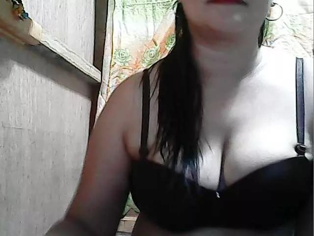 sexyslutcum on BongaCams 