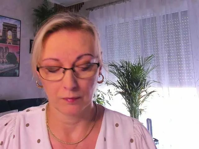SoftVANESSA on BongaCams