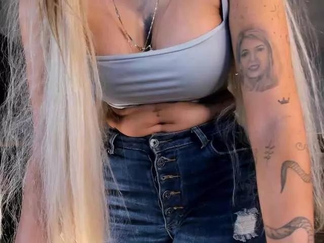 SophiePalmer on BongaCams 