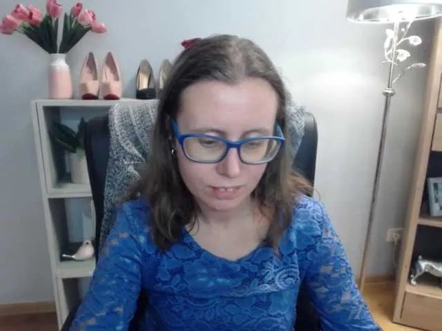 sparkleLizzy on BongaCams