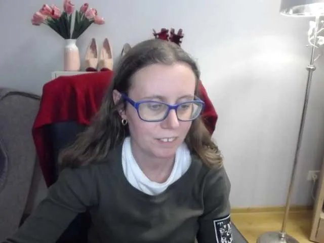 sparkleLizzy on BongaCams