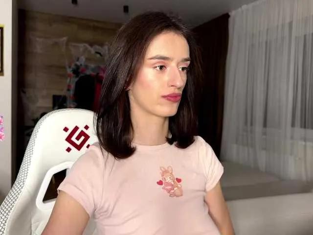 Cute SweetieTati wants you to fuck her body now SweetieTati from BongaCams