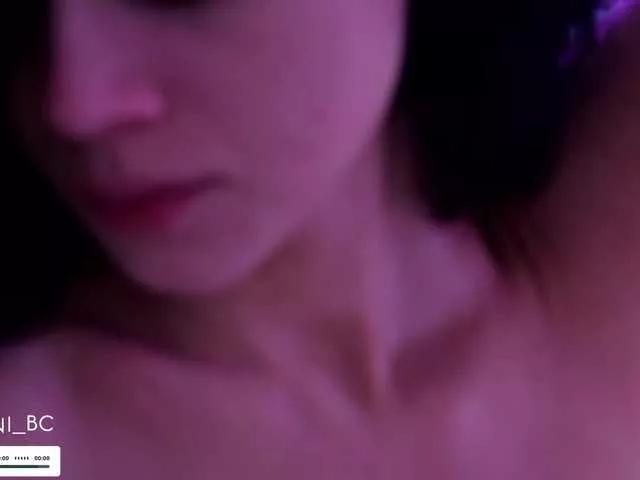 Taanni on BongaCams 