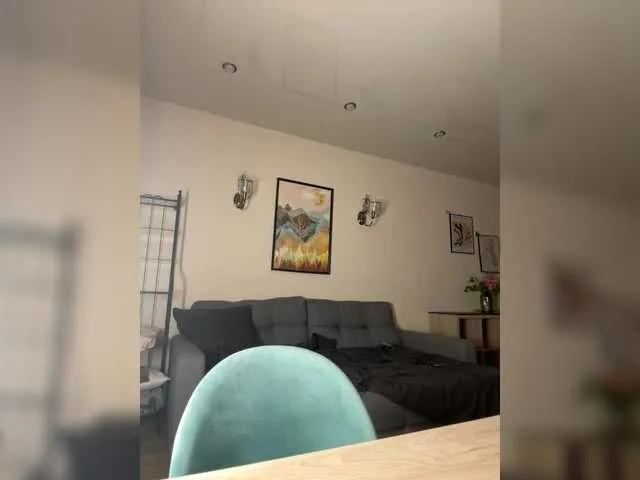 VladaMais from BongaCams