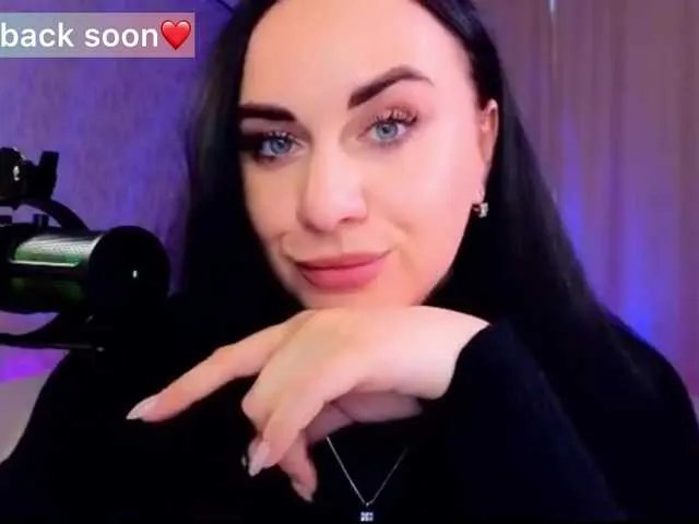 YURIEVNA13 on BongaCams