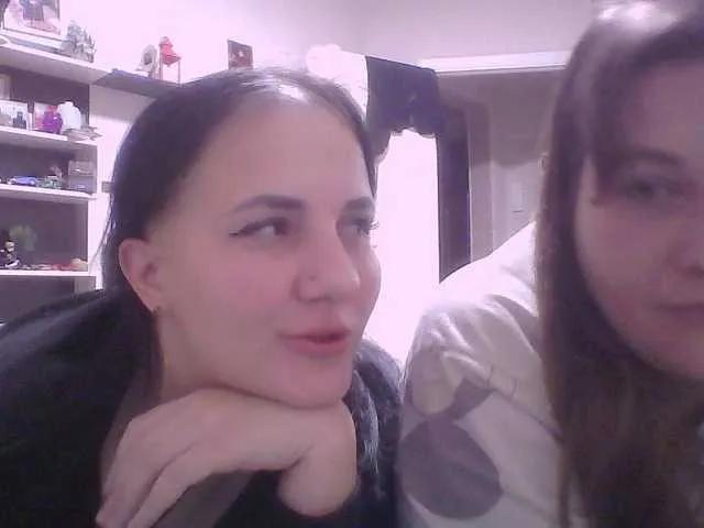 Discover hot slut Yxoooeiy Yxoooeiy from BongaCams