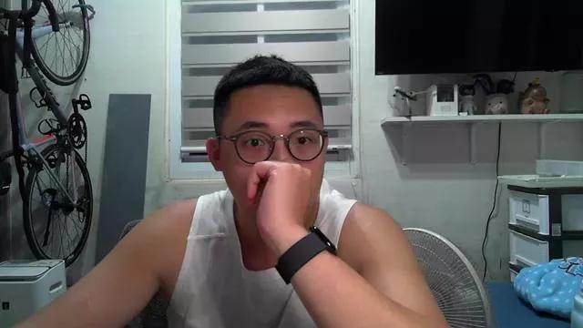 1700001 on Cam4 