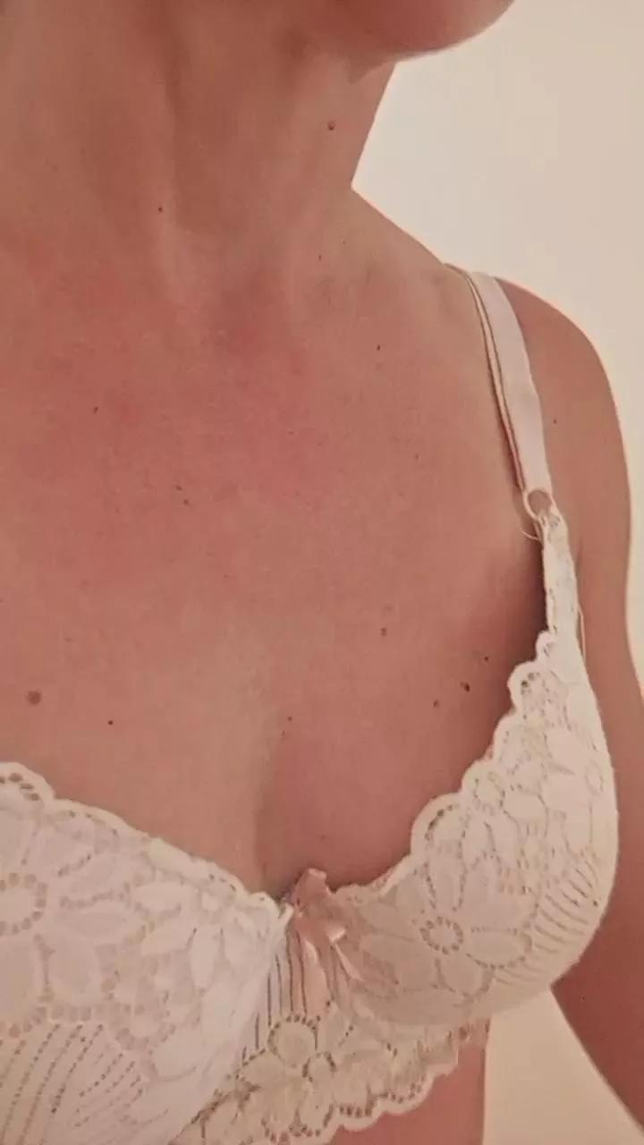 23alba23 on Cam4 