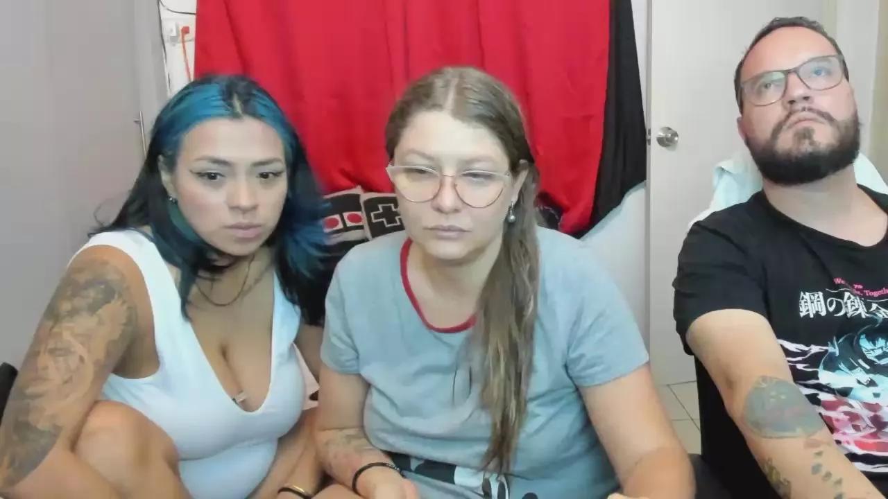 3somesgmr on Cam4 