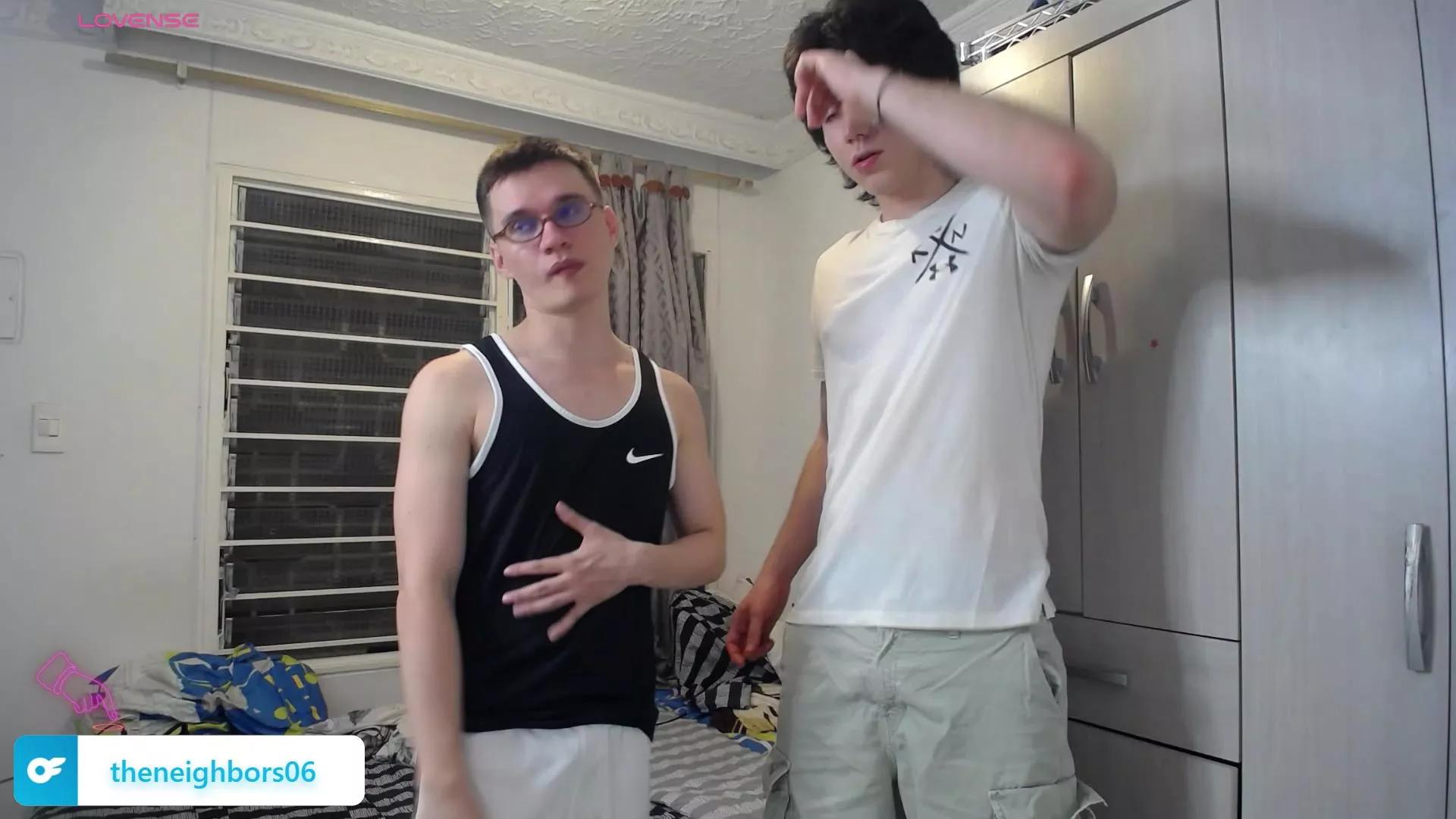 _the_neighbors on Cam4 