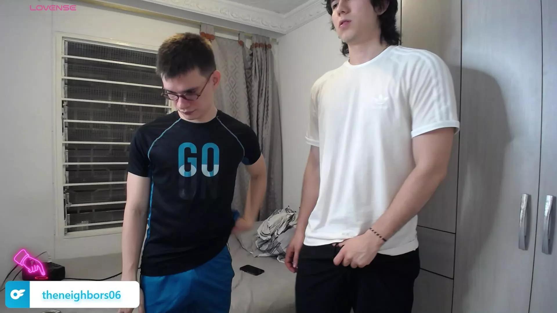 _the_neighbors on Cam4 