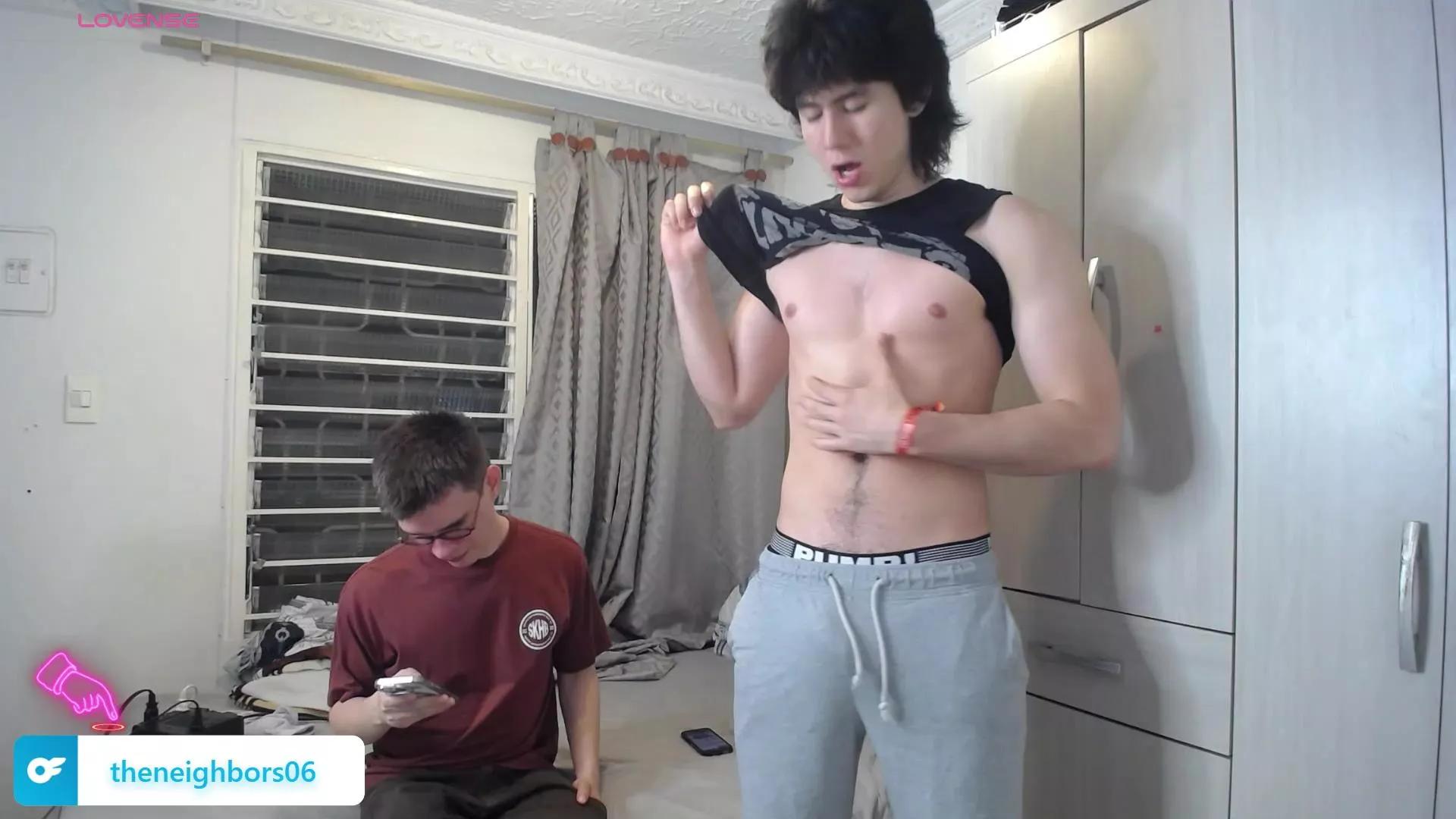 _the_neighbors on Cam4 