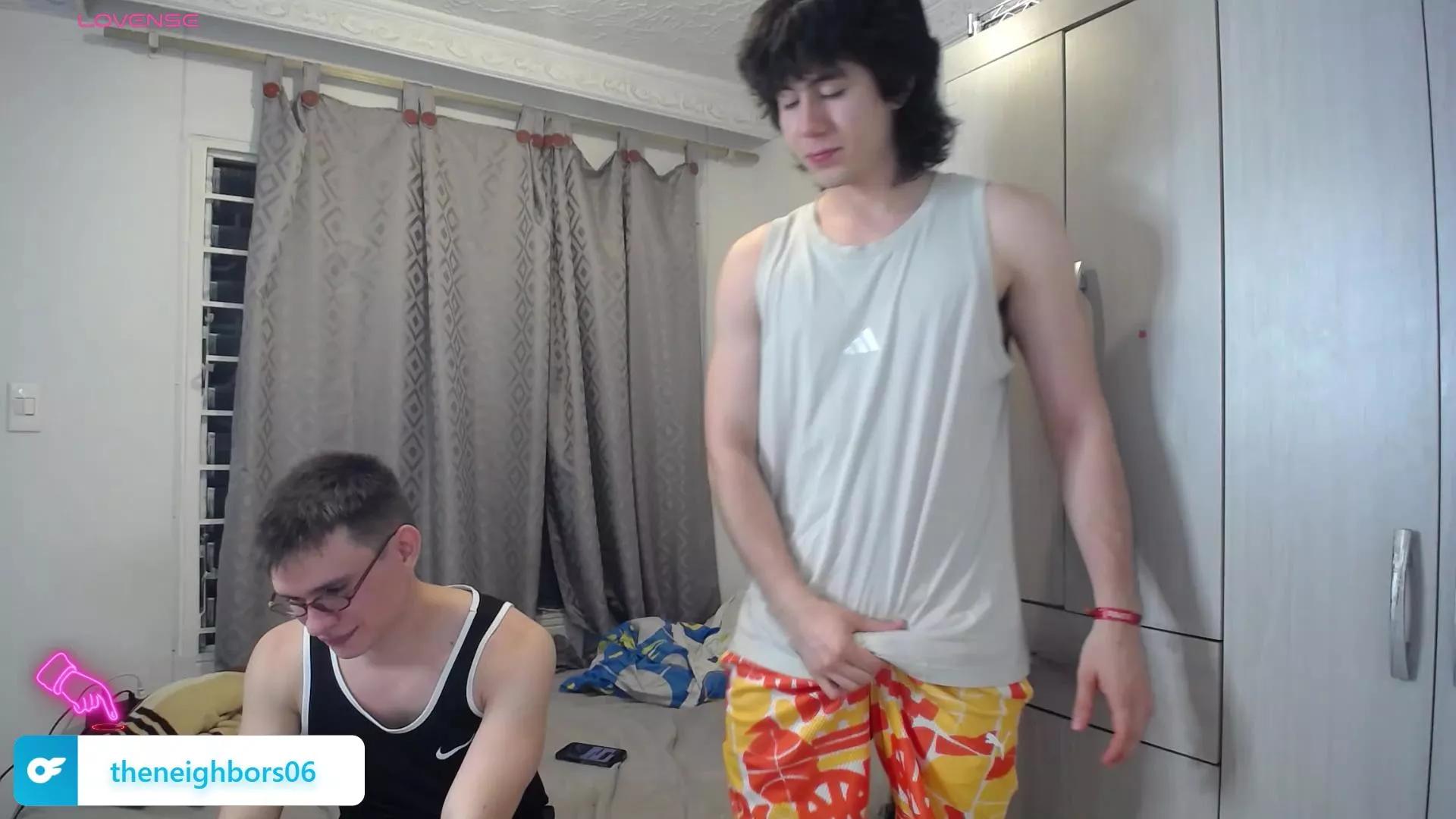 _the_neighbors on Cam4 