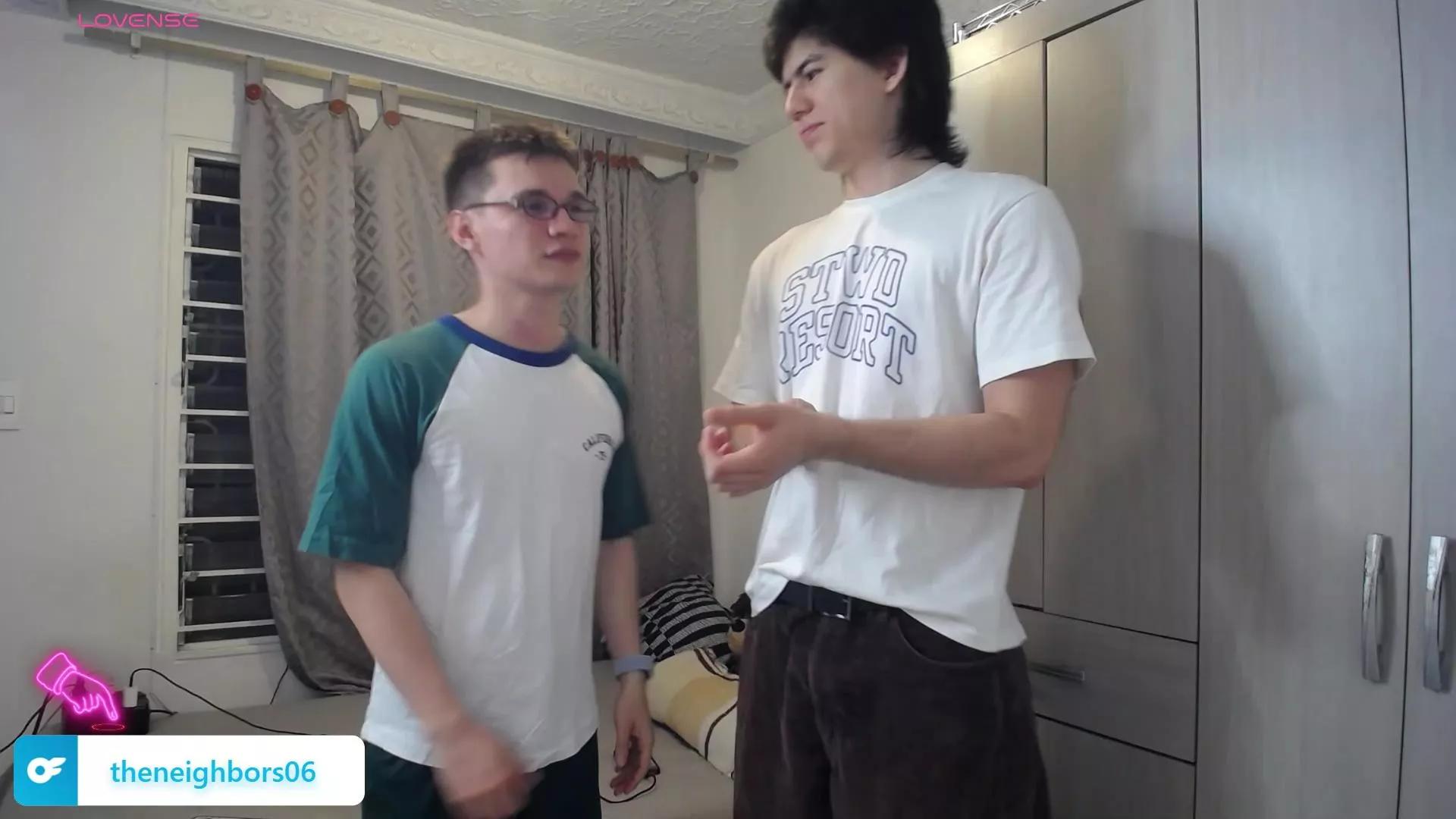 _the_neighbors on Cam4 