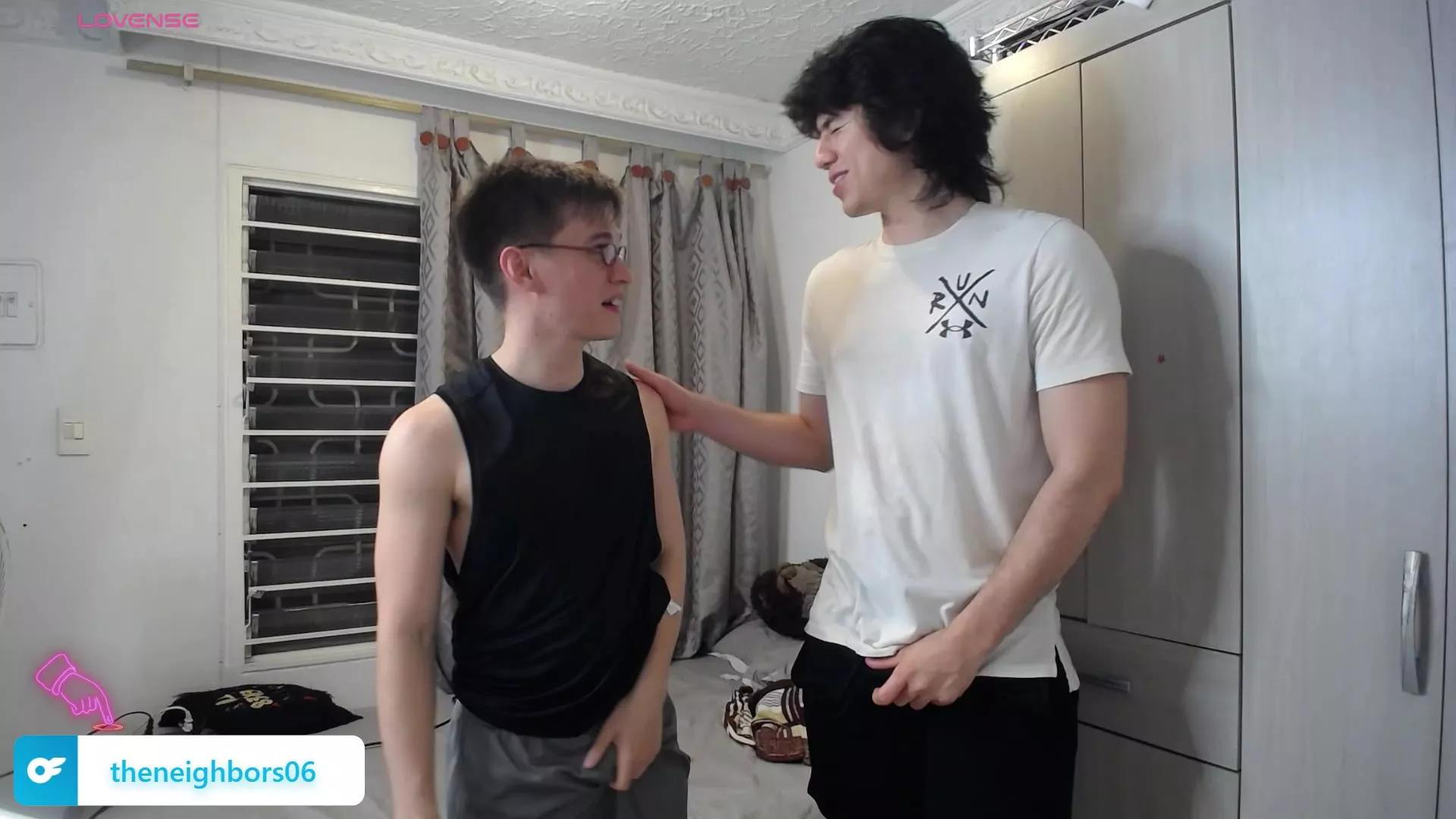 _the_neighbors on Cam4 