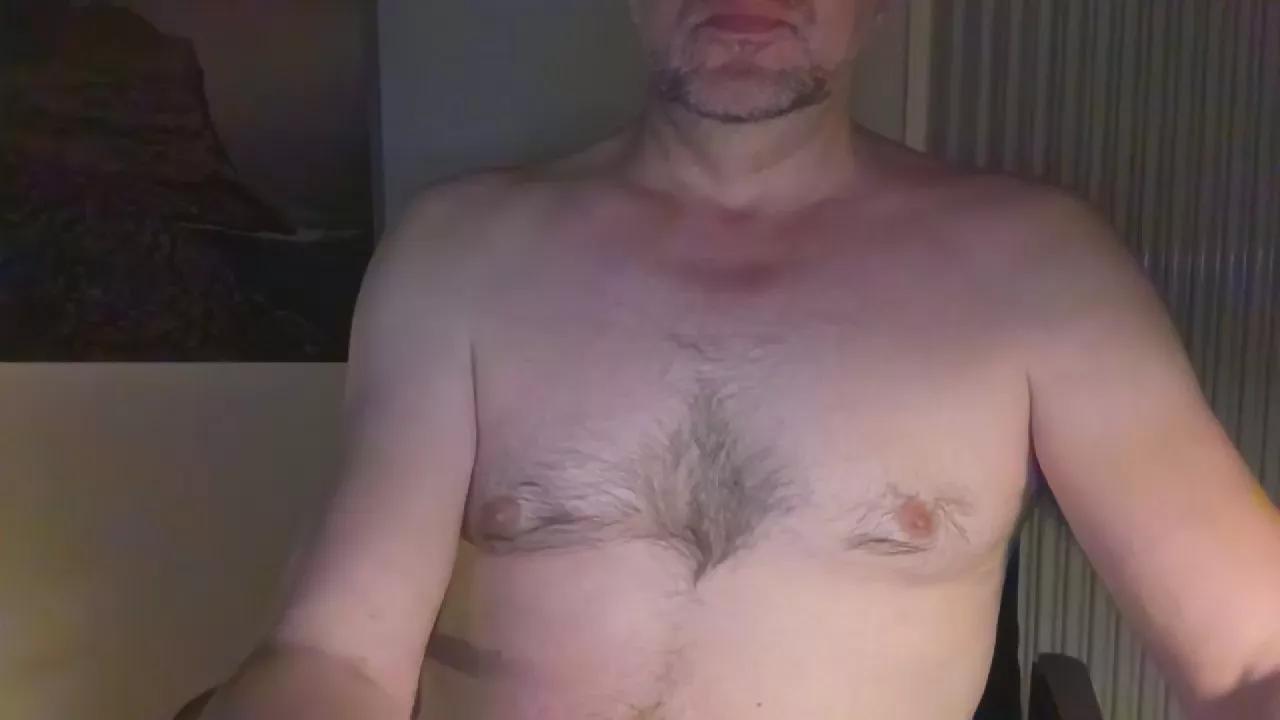 achtinch on Cam4 