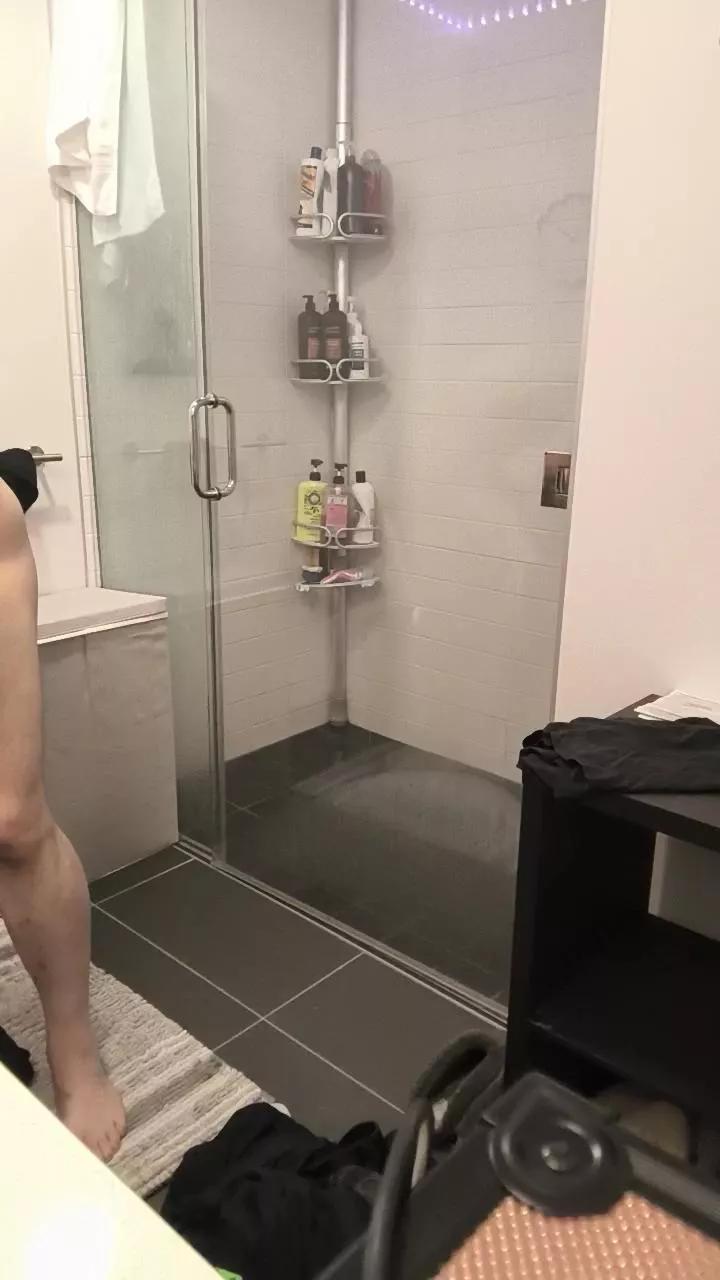 Adamd925 on Cam4