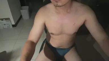 adn323 on Cam4 