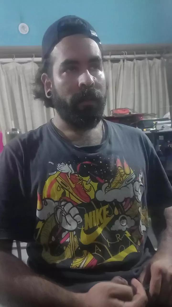 Aguustin21 on Cam4 