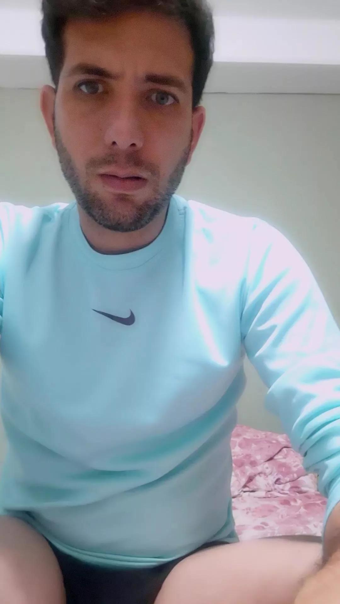Ajgo19 on Cam4 