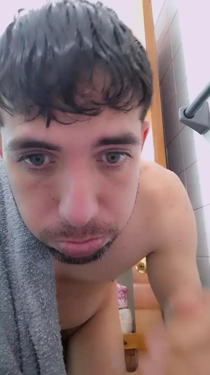 Ajgo19 on Cam4 