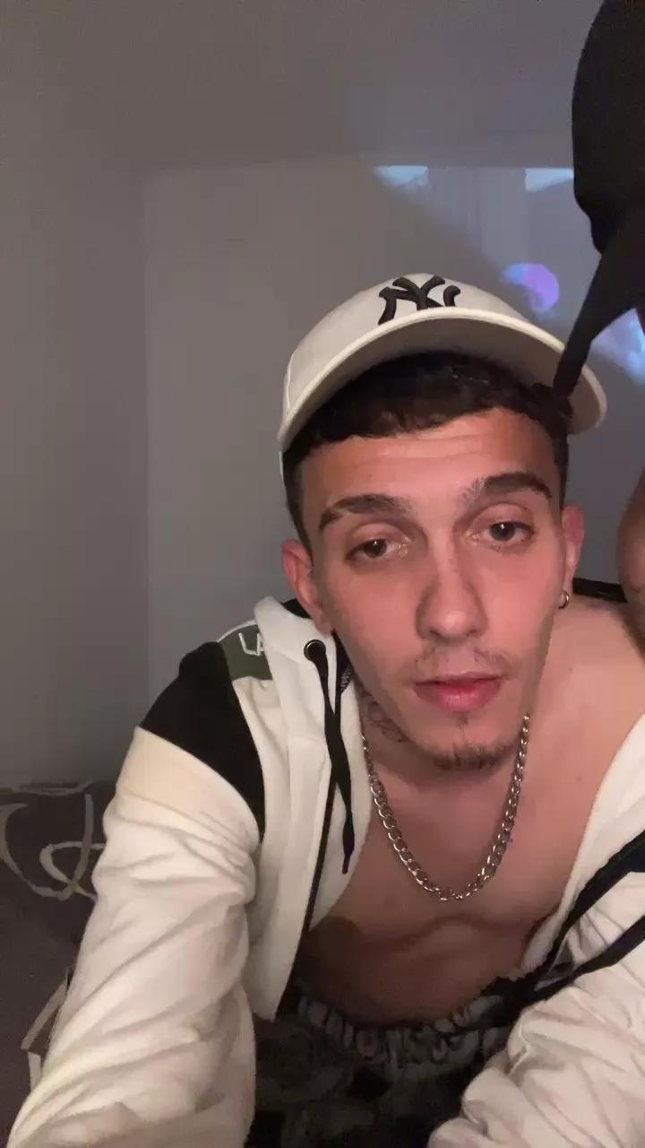 AlanBabi on Cam4 