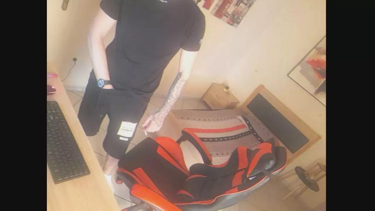 Albanianfcker on Cam4 