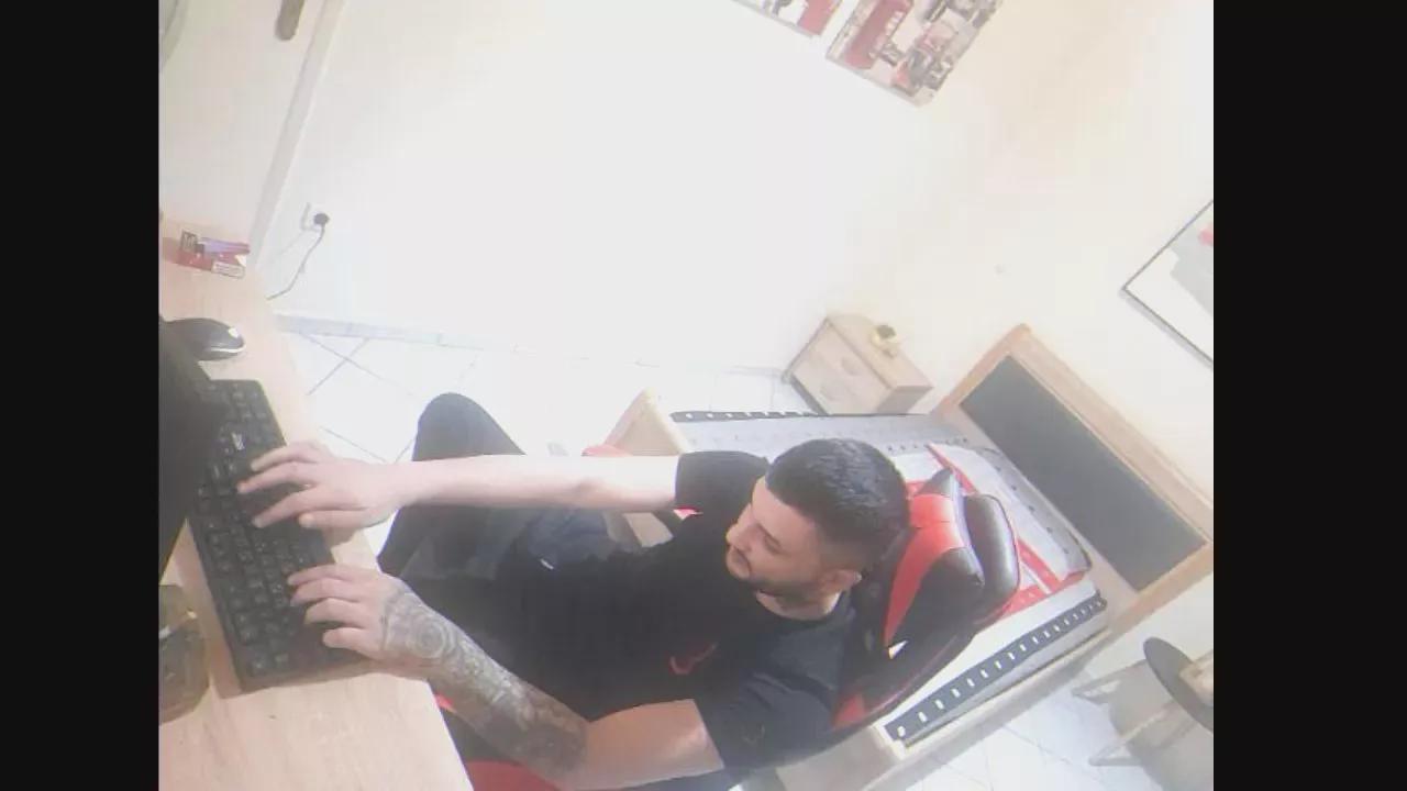 Albanianfcker on Cam4 