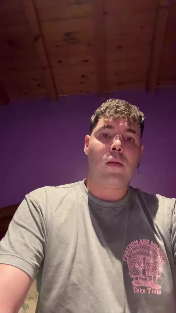 Alber21aa on Cam4 