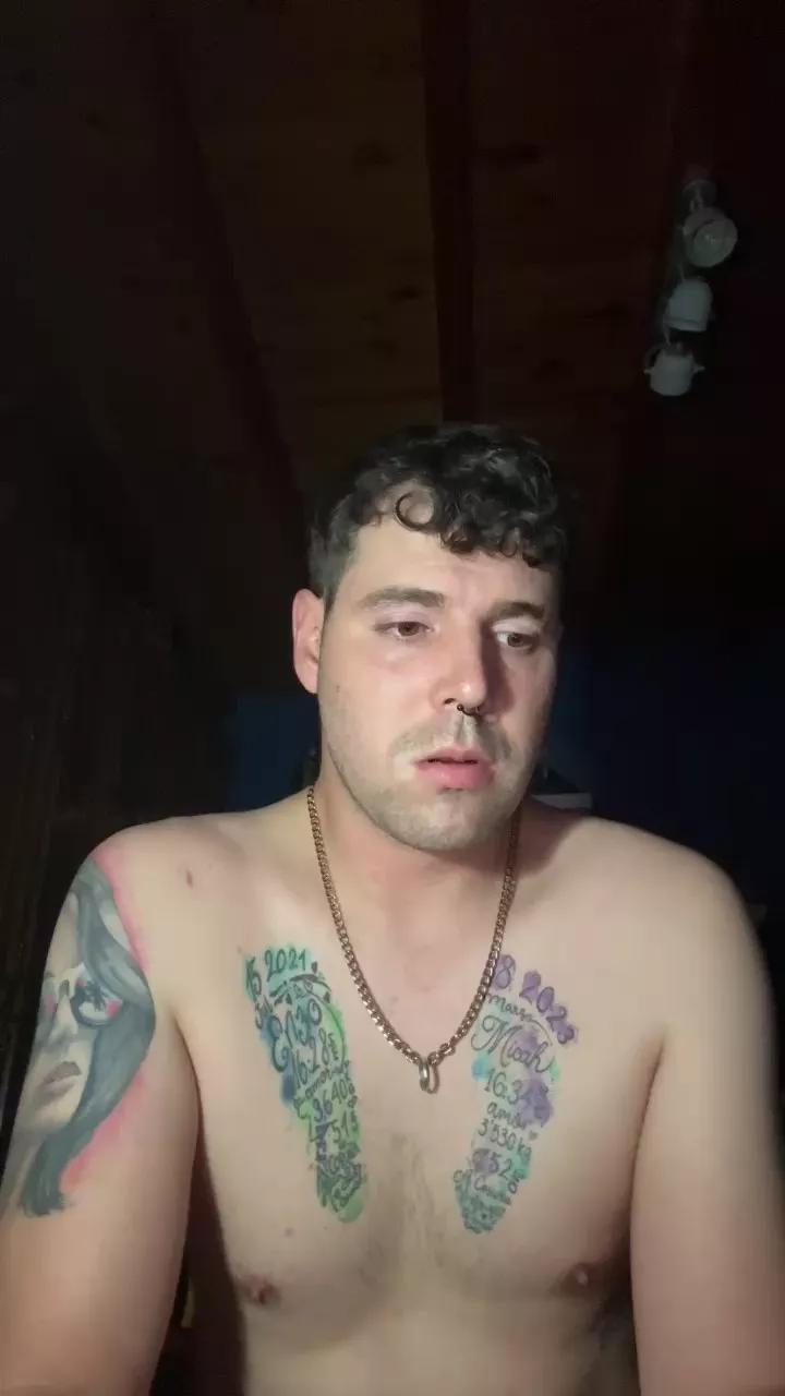 Alber21aa on Cam4 