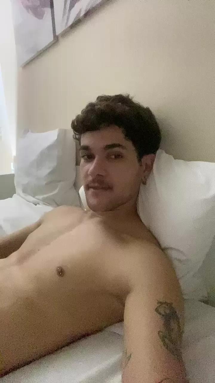 Alef_vega on Cam4 