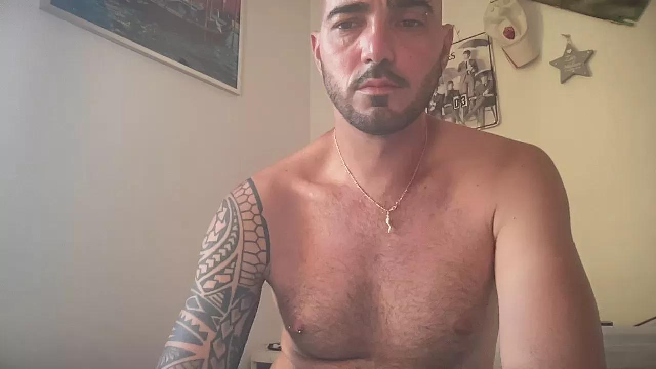 alessandromori9 on Cam4 