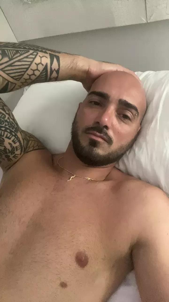 alessandromori9 on Cam4 