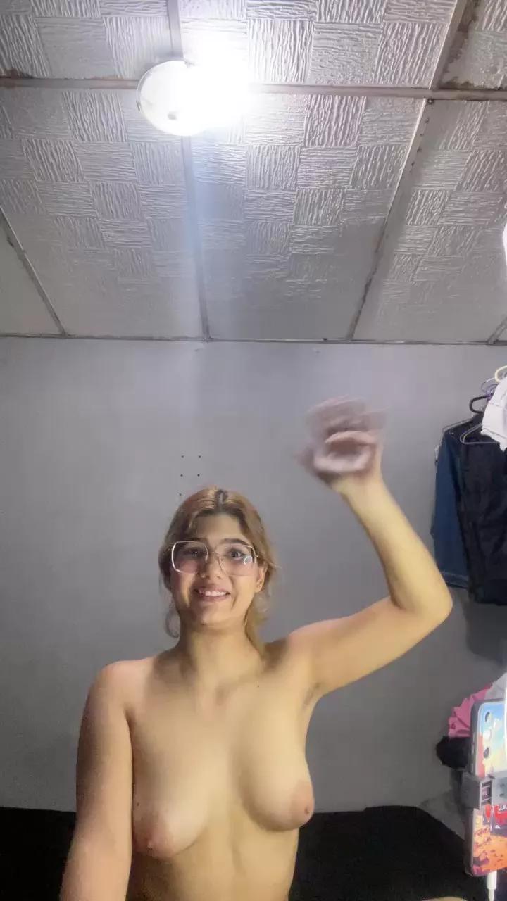 AliceP0 on Cam4 