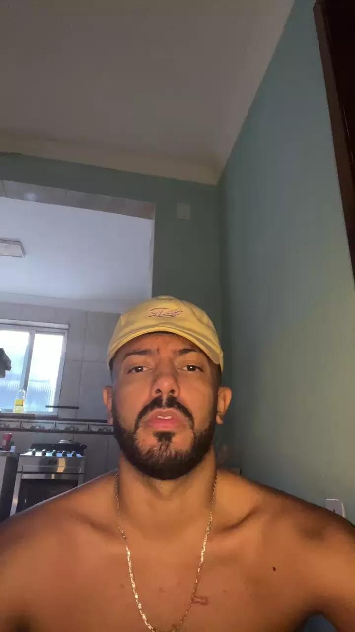 Allanzitto31 on Cam4 