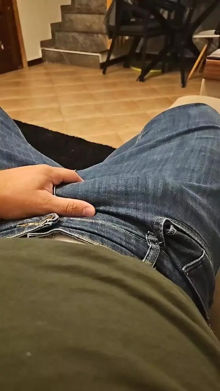 Amigodotsp on Cam4 