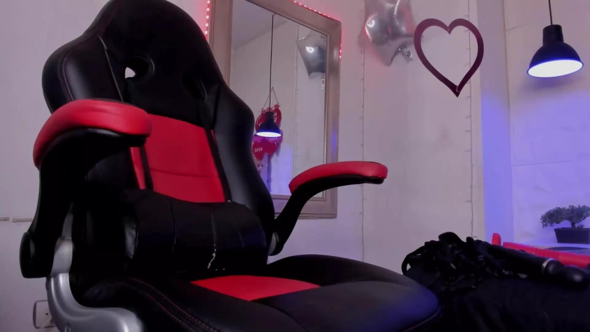 angel_hardy_dl on Cam4 