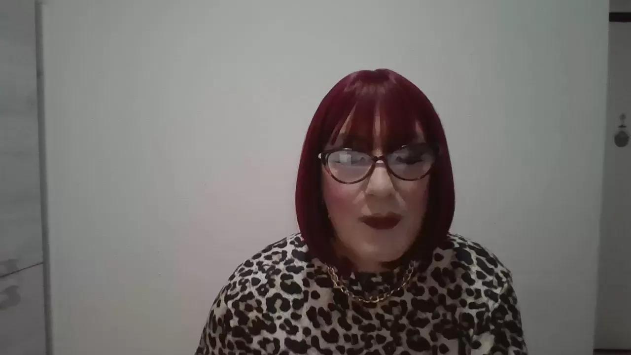 AnnaTravhot on Cam4 