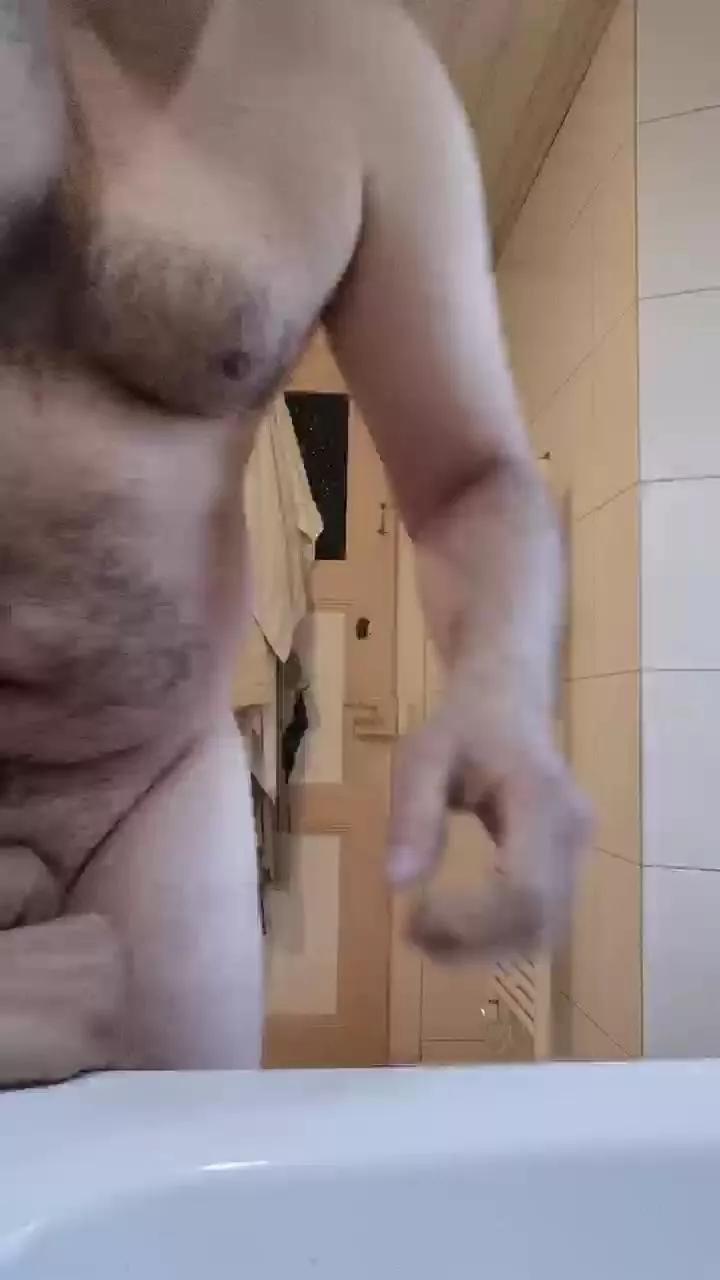 annemasse696 on Cam4 