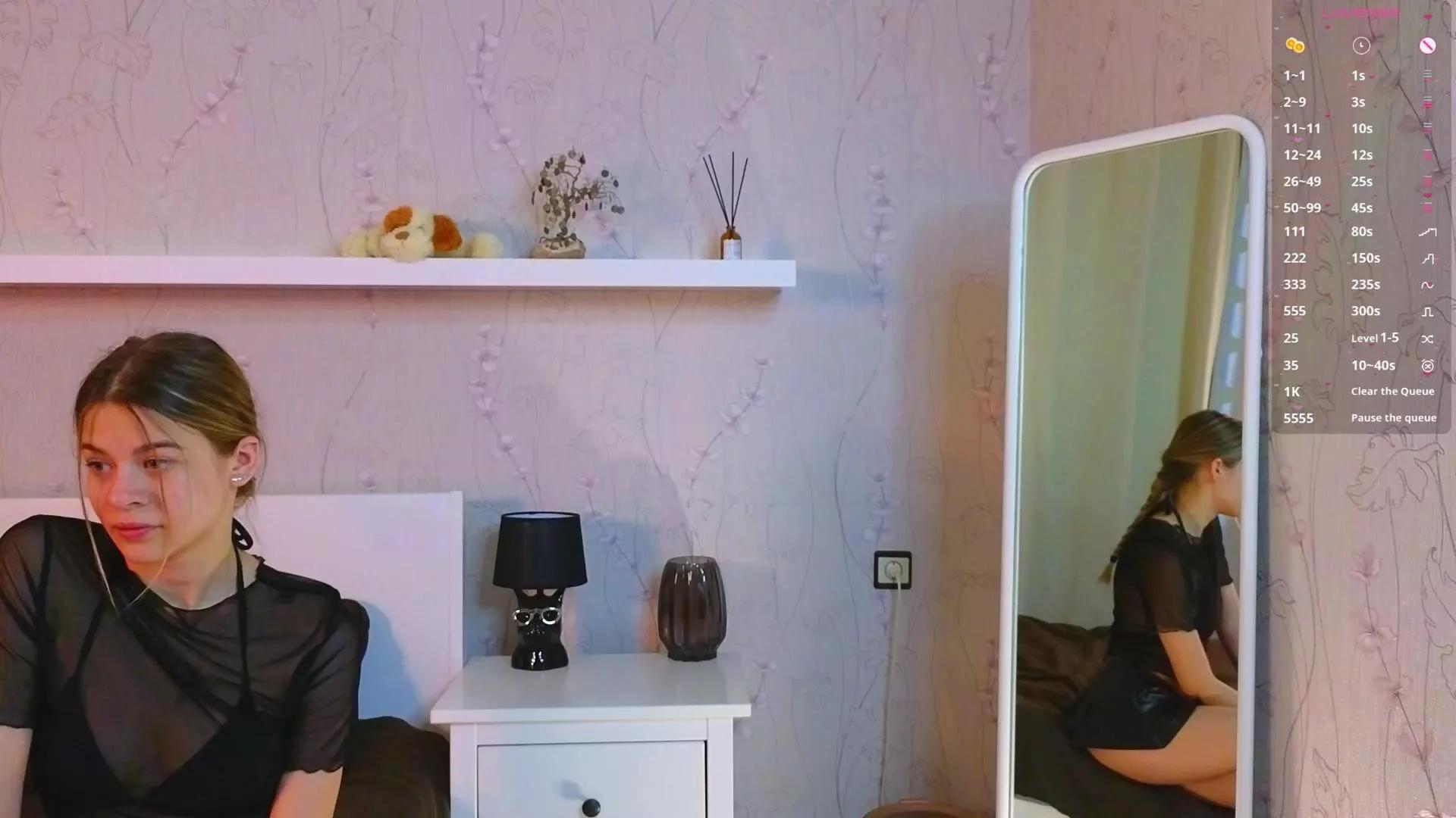 AnneVerity on Cam4 