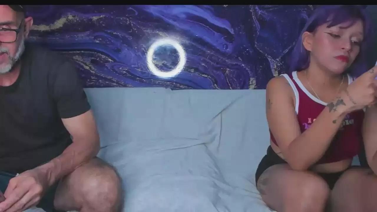anyfull_estrem on Cam4 